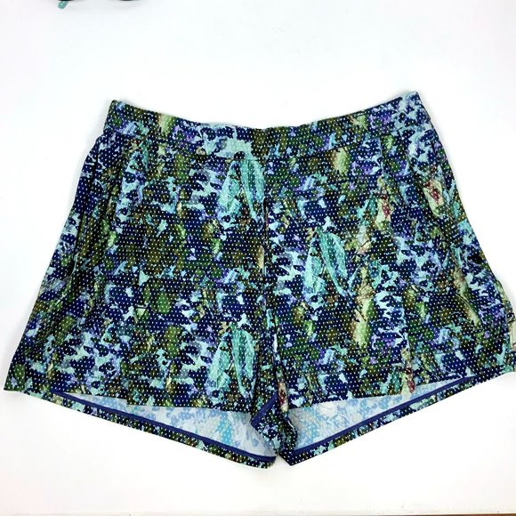 Lululemon Athletica High Waisted Workout & Go City Summer Shorts Size 10 - Picture 4 of 16